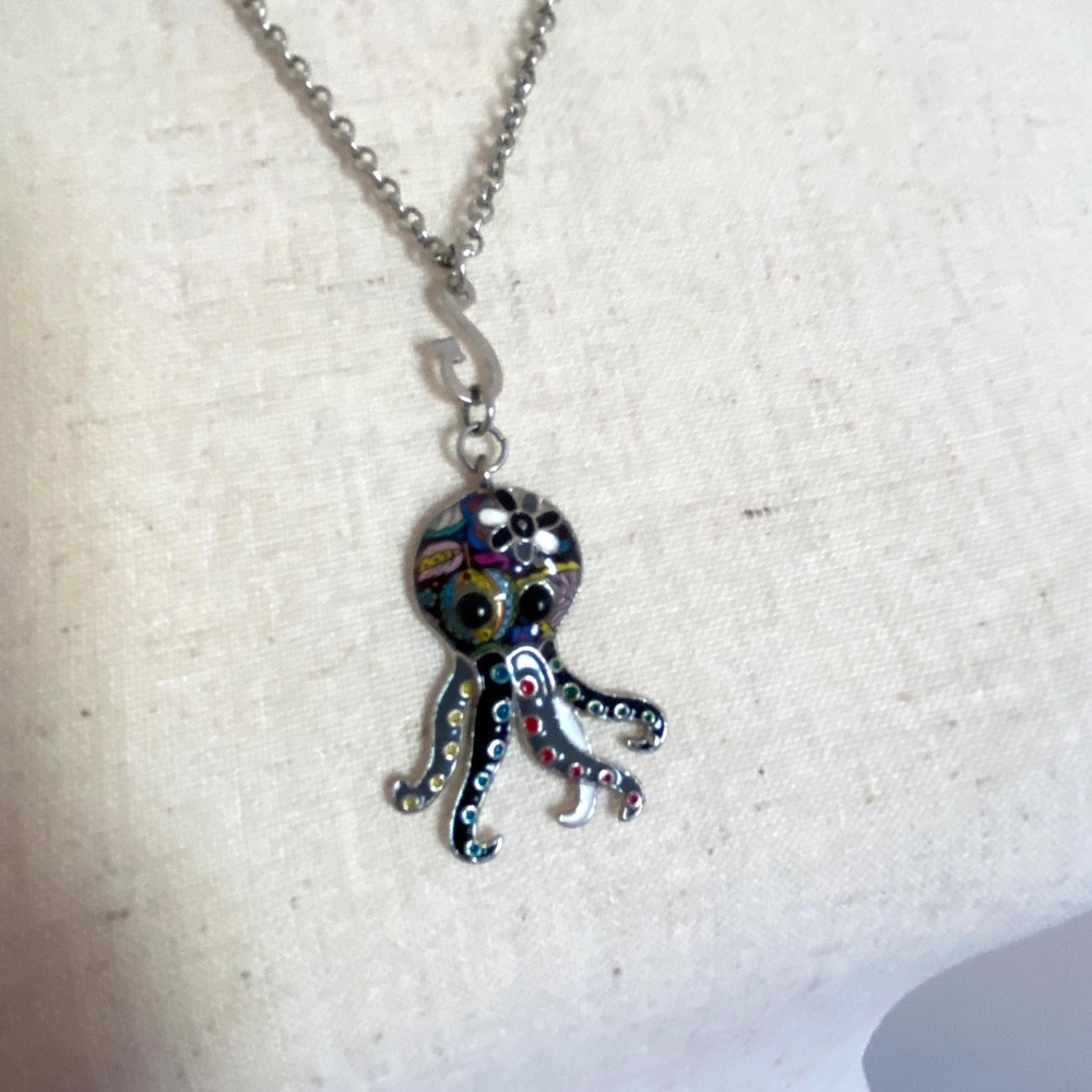 Decorative Octopus Pendant Necklace - Picture 1 of 11